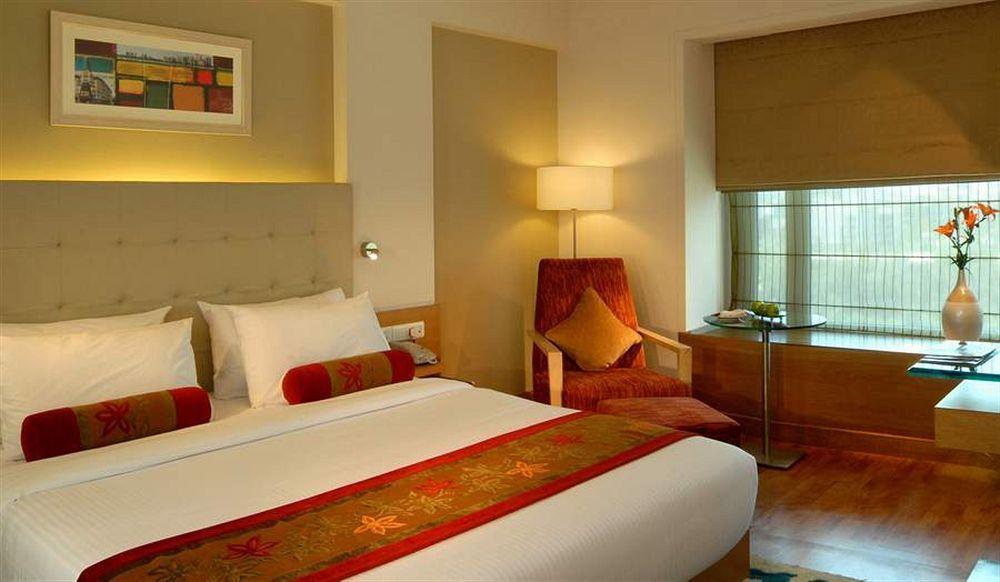 Royal Sarovar Portico Siliguri Exteriér fotografie