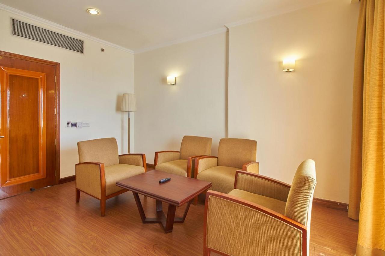 Royal Sarovar Portico Siliguri Exteriér fotografie