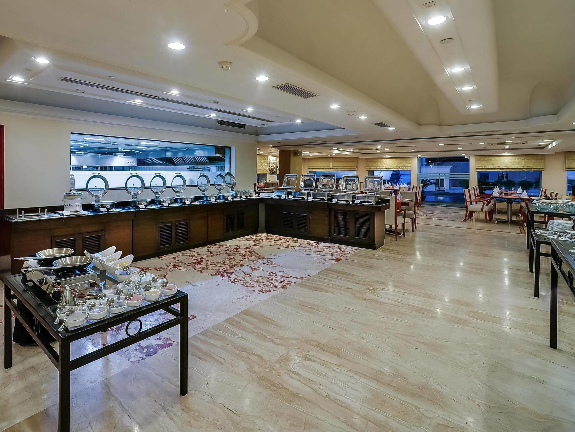 Royal Sarovar Portico Siliguri Exteriér fotografie